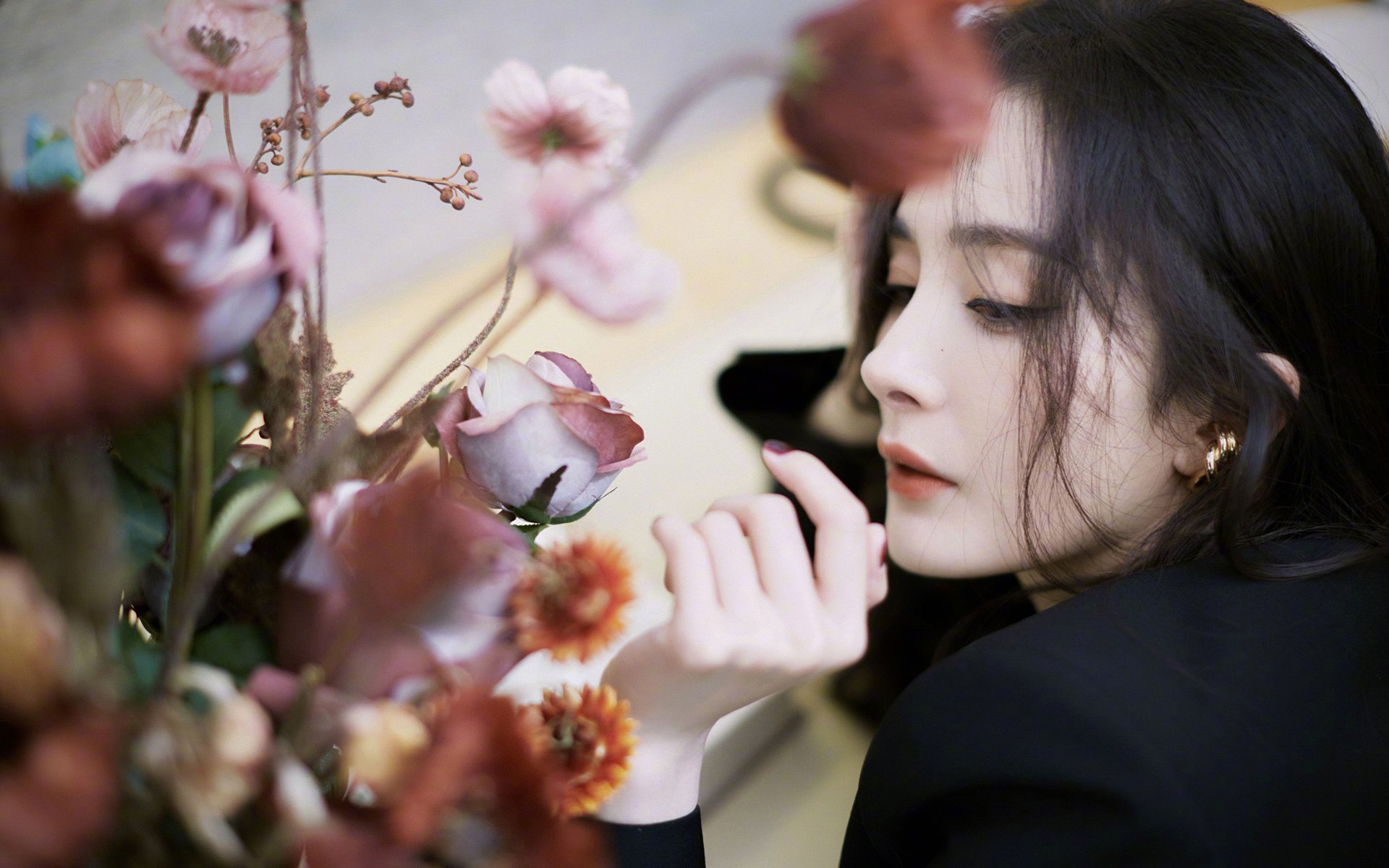 Milan Sports-麦基翁仰泳三连冠引爆全场，麦基翁采访视频