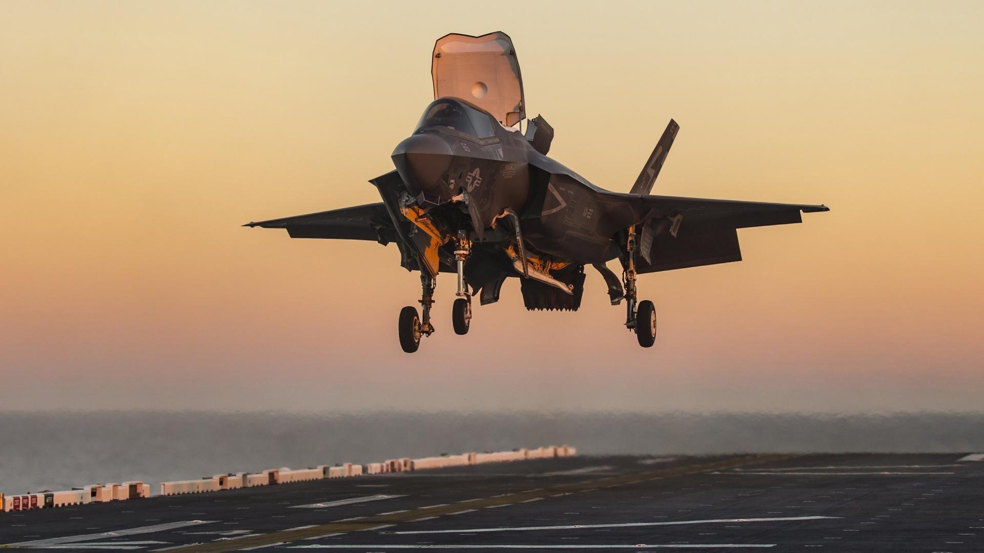 米兰体育APP-法甲激烈角逐：拼抢、配合、精彩纷呈，法甲冲突