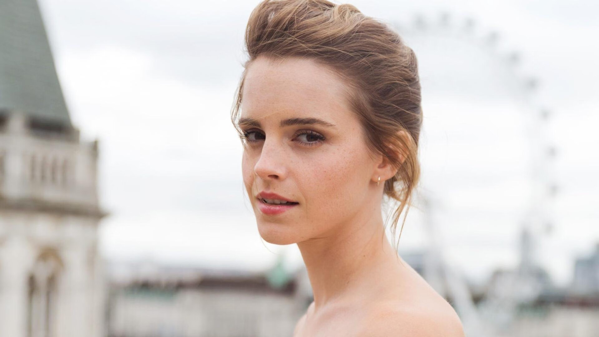 米兰体育官网-跳水动作精准吉尔吉斯斯坦收获信心，吉尔吉斯坦摔跤手